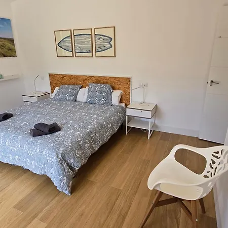 Laga Blue Surf Feriehus Ibarrangelu