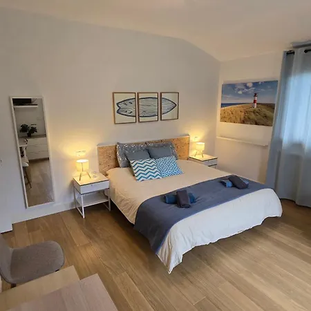 Vakantiehuis Laga Blue Surf *